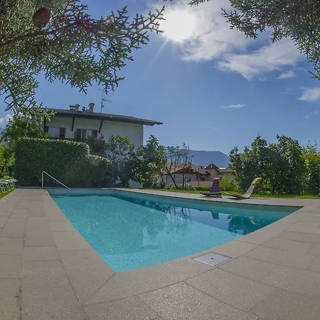 Hotel Garni Kessler Tirolo